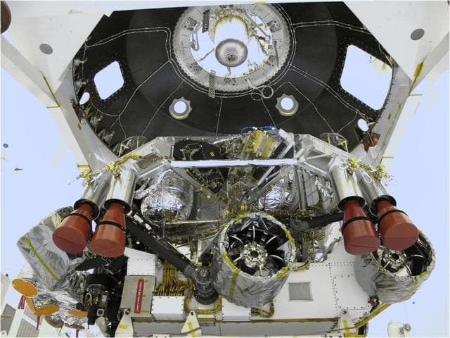 NASA image: Integrating Powered Descent Vehicle with Back Shell of Mars Spacecraft