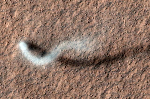 NASA image: The Serpent Dust Devil of Mars