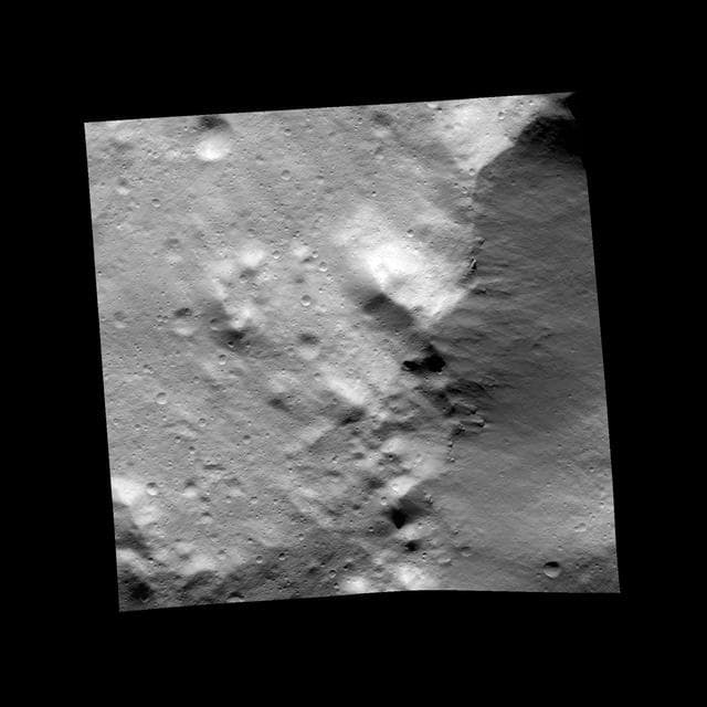 NASA image: Contrasting Deposits on Vesta