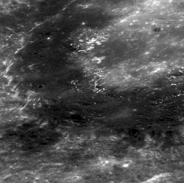 NASA image: Zooming in on Derain