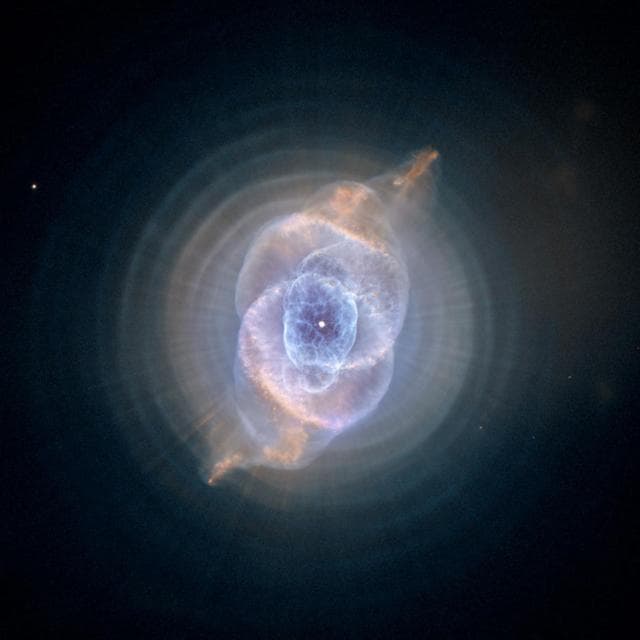 NASA image: Dying Star Creates Fantasy-like Sculpture of Gas and Dust
