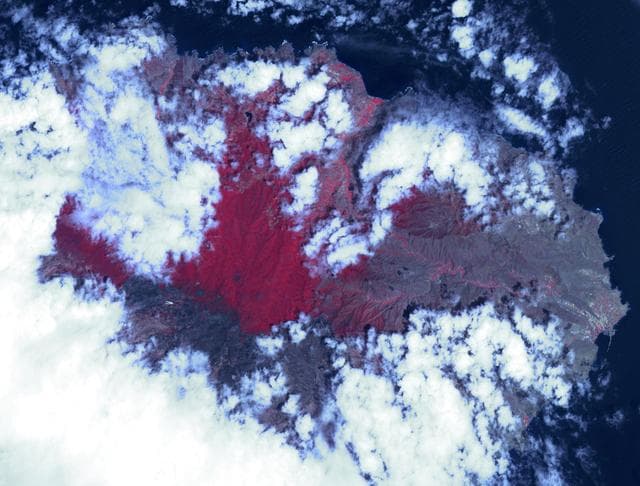 NASA image: NASA Spacecraft Gets a Birdseye View of Canary Islands Wildfire
