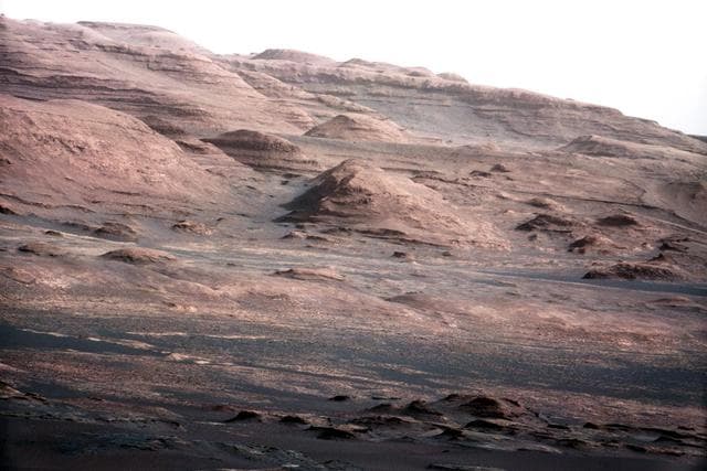 NASA image: Layers at the Base of Mount Sharp