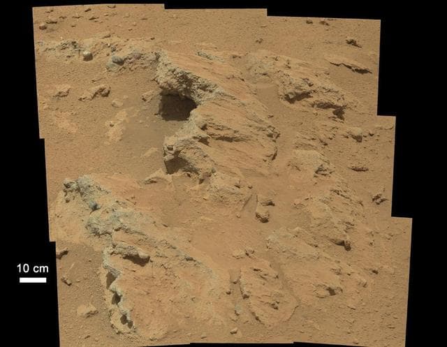NASA image: Remnants of Ancient Streambed on Mars