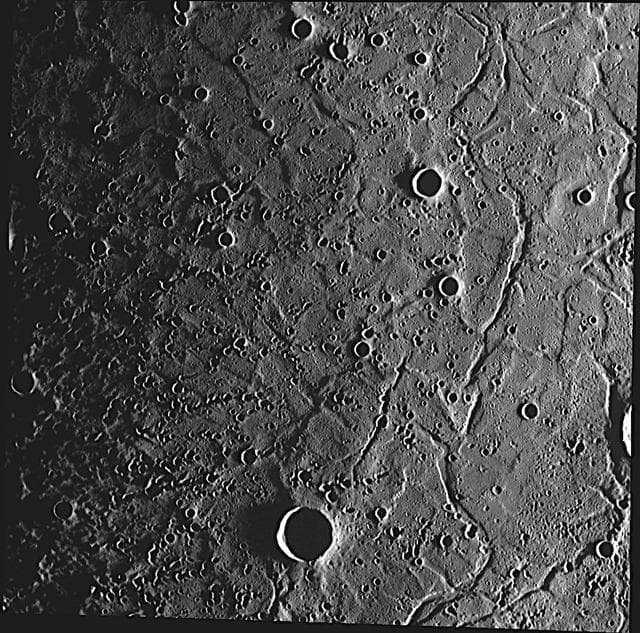 NASA image: Crisscrossing Caloris