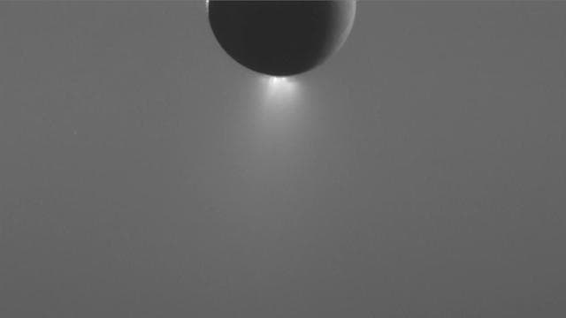 NASA image: Changing View of the Enceladus Plume