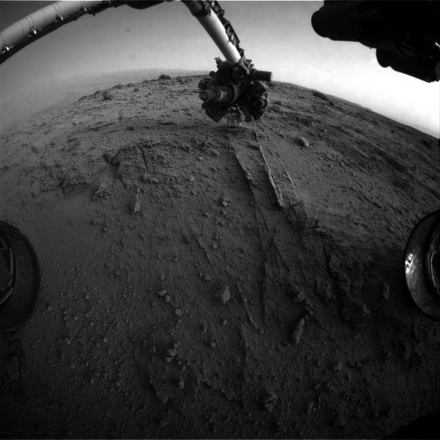 NASA image: Curiosity Uses X-ray Instrument Data for Proximity Placement