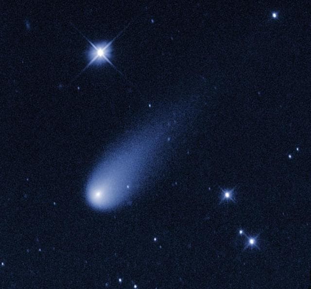 NASA image: Comet ISON Brings Holiday Fireworks