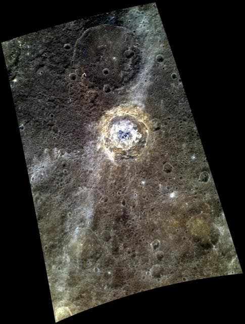 NASA image: New Higher Resolution Color of de Graft