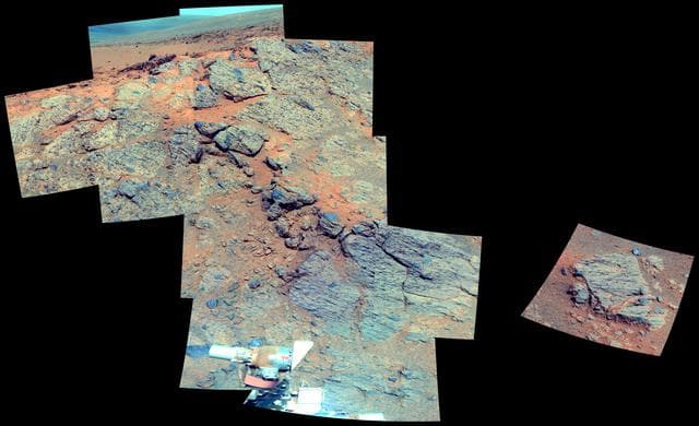 NASA image: Outcrop on Murray Ridge Section of Martian Crater Rim False Color
