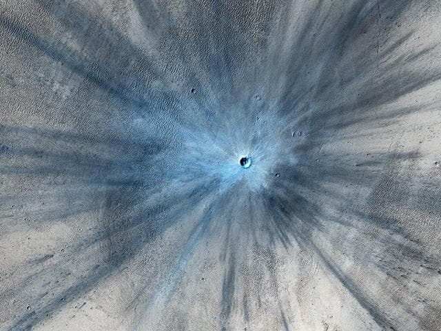 NASA image: A Spectacular New Martian Impact Crater