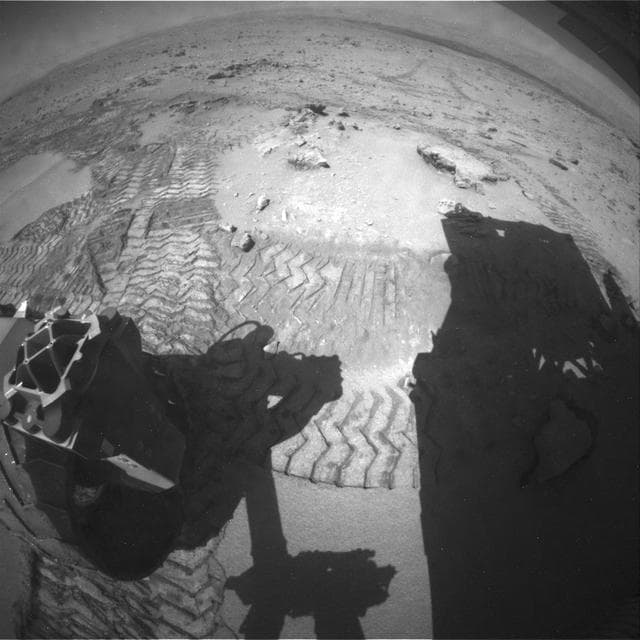 NASA image: Movie of Curiosity View Backwards While Crossing Dune