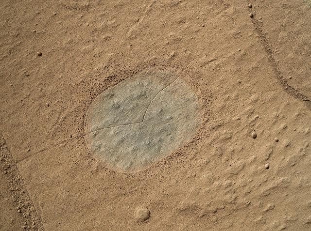 NASA image: Martian Sandstone Target Windjana Before and After Brushing