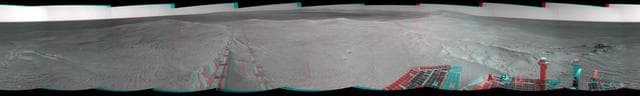 NASA image: Opportunity Tracks Near Crater Rim Ridgeline Stereo