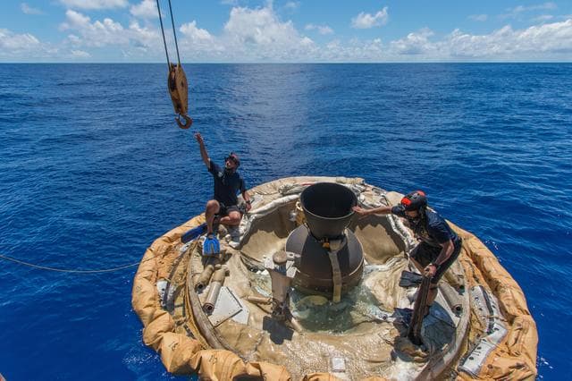 NASA image: Fishing LDSD out of the Water