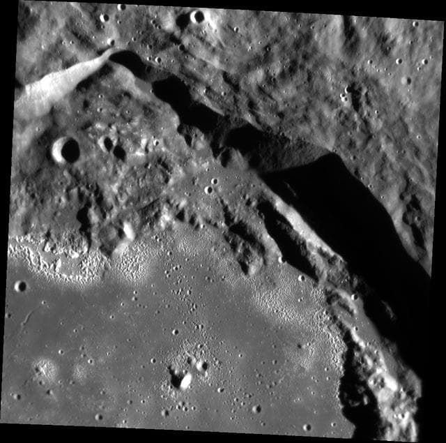 NASA image: Rim and Hollows