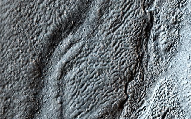 NASA image: Glaciation at the Eastern Hellas Margin