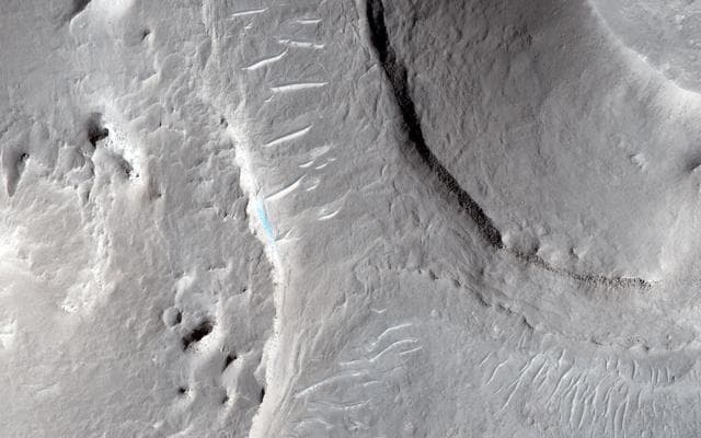 NASA image: A Possible Landing Site in Aram Dorsum for the ExoMars Rover