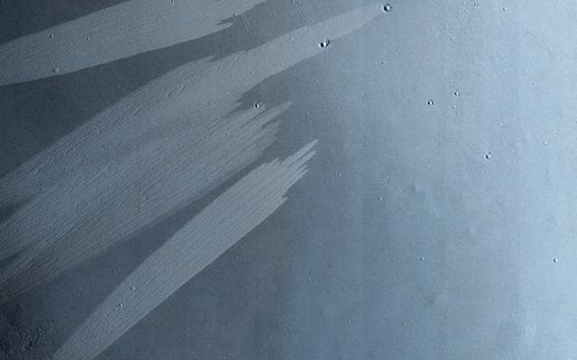NASA image: Bright Slope Streaks in Arabia Terra