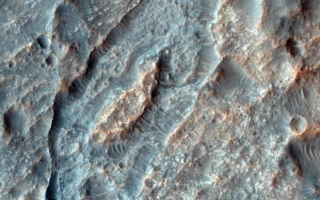 NASA image: Inverted Ridges in the Eridania Basin
