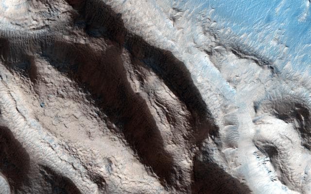 NASA image: A Fresh, Shallow Valley in Northern Arabia Terra