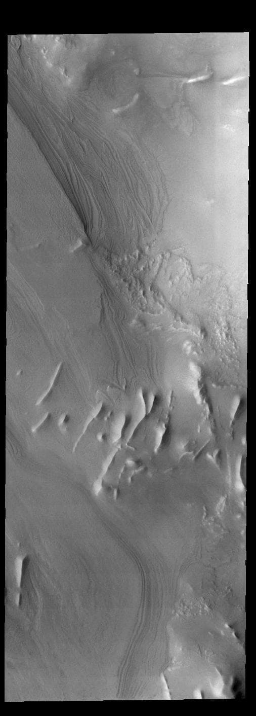 NASA image: Cavi Angusti
