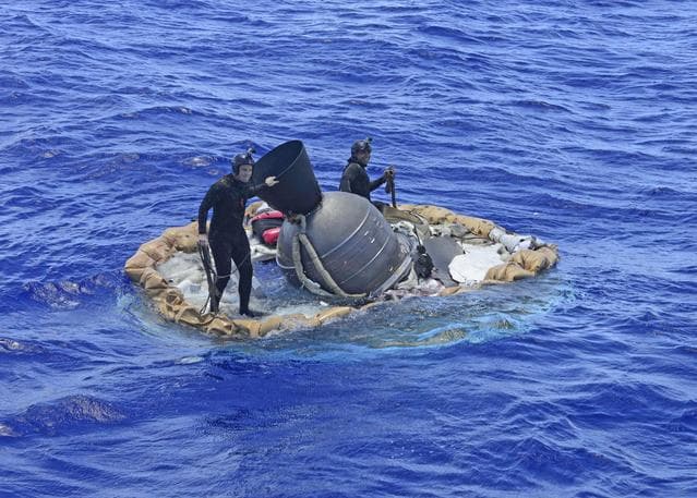 NASA image: Saucer Shoal: LDSD Recovery off Kauai