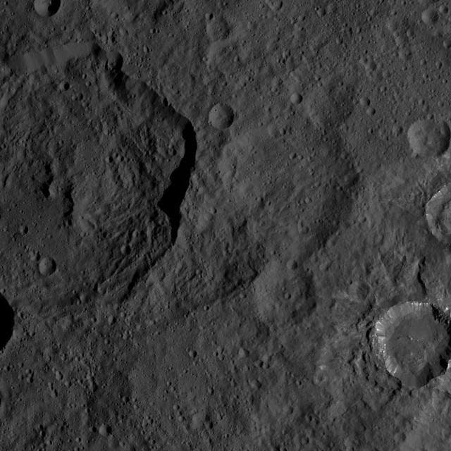 NASA image: Dawn HAMO Image 25