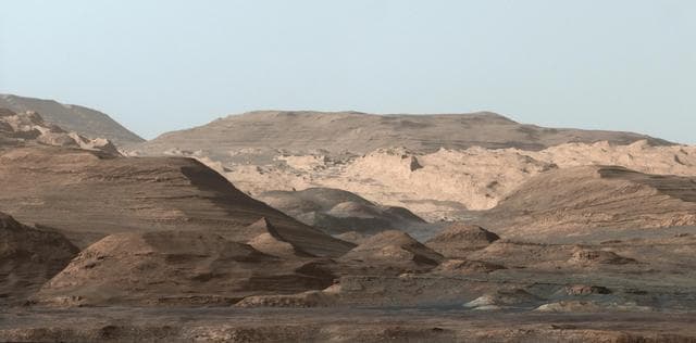 NASA image: Mount Sharp Comes In Sharply