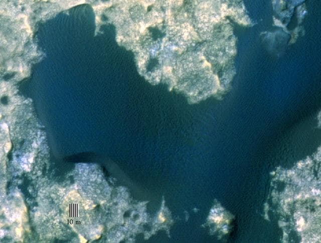 NASA image: Orbital View of Dune That Curiosity Will Visit