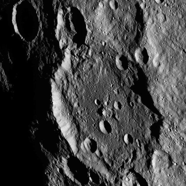 NASA image: Dawn HAMO Image 40