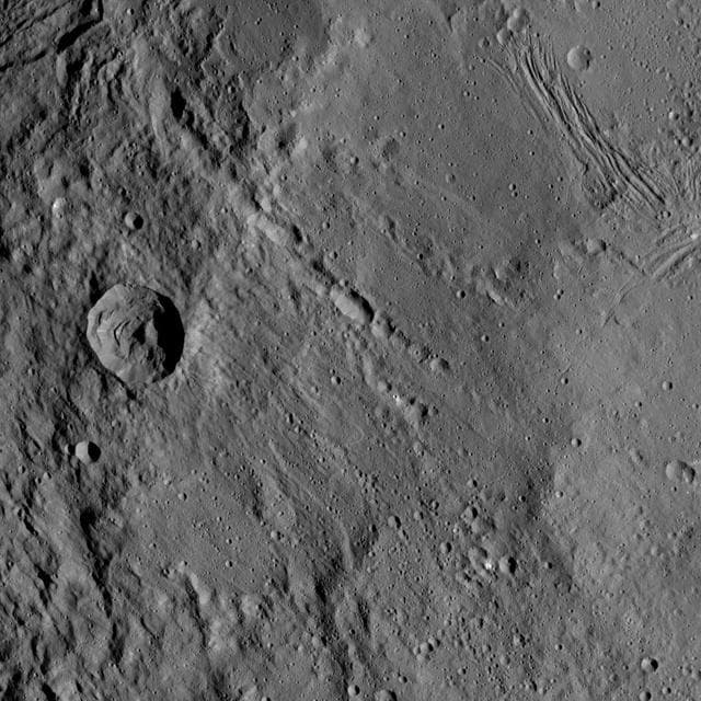 NASA image: Dawn HAMO Image 70