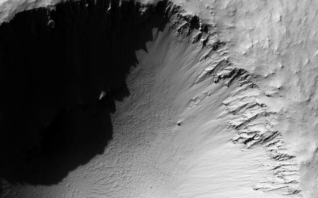 NASA image: A Young, Fresh Crater in Hellespontus