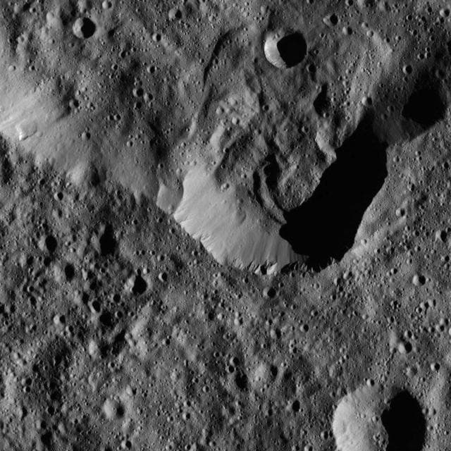 NASA image: Dawn LAMO Image 48