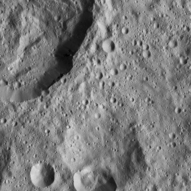 NASA image: Dawn LAMO Image 82