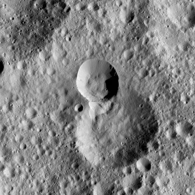 NASA image: Dawn LAMO Image 99
