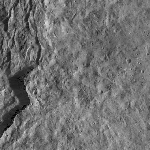 NASA image: Dawn LAMO Image 118