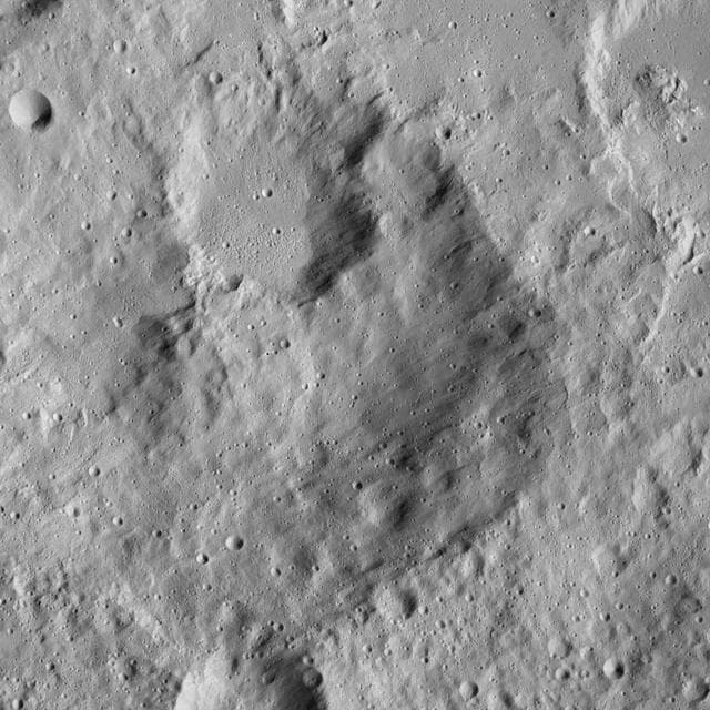 NASA image: Dawn LAMO Image 121
