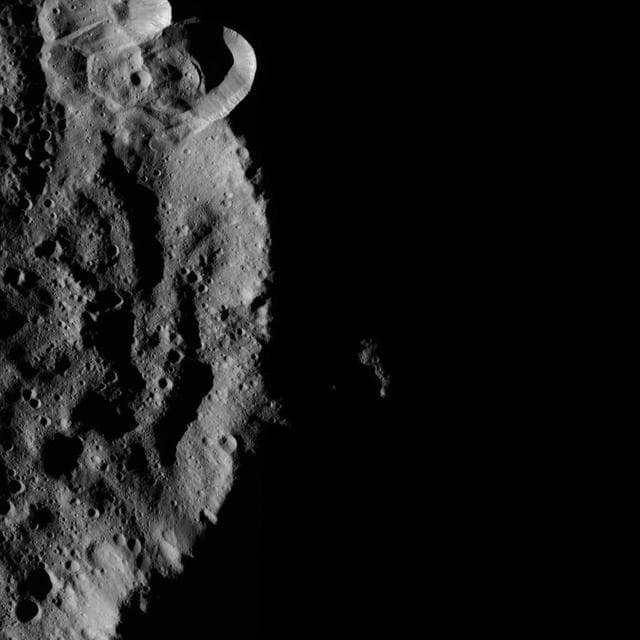 NASA image: Dawn LAMO Image 132
