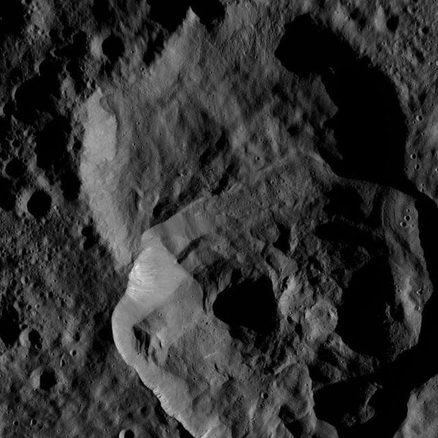 NASA image: Dawn LAMO Image 135