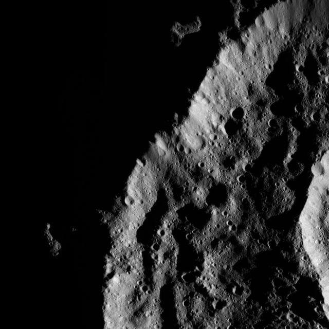 NASA image: Dawn LAMO Image 141