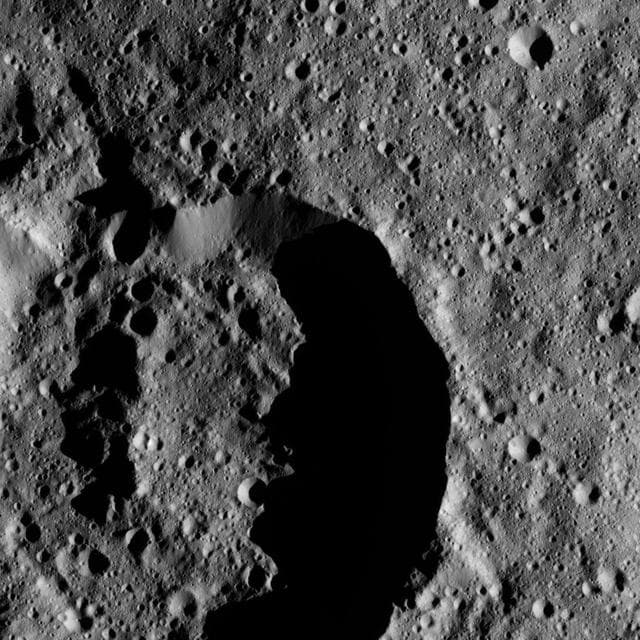 NASA image: Dawn LAMO Image 144