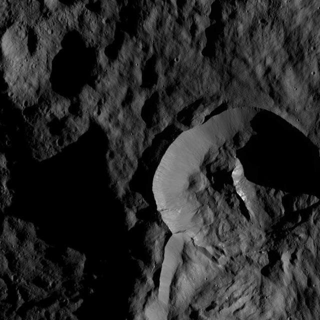 NASA image: Dawn LAMO Image 154