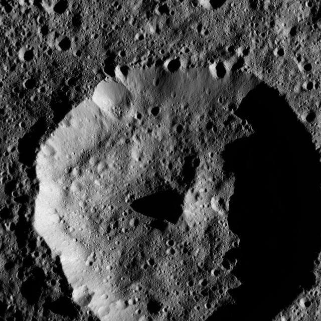 NASA image: Dawn LAMO Image 157