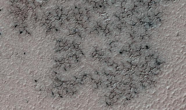 NASA image: Martian 'Spiders' in Sharper Look, Thanks to Volunteers