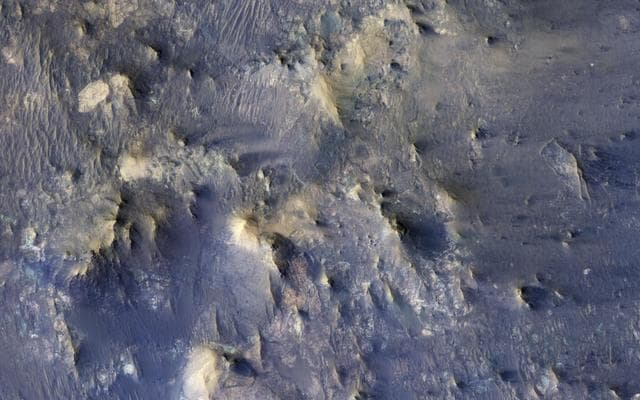 NASA image: Better Preserved on Mars than on Earth
