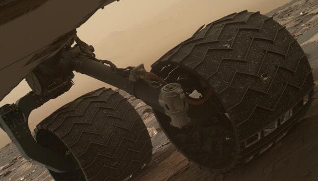NASA image: Break in Raised Tread on Curiosity Wheel