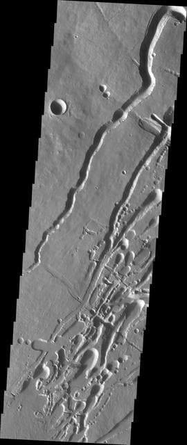 NASA image: Investigating Mars: Pavonis Mons