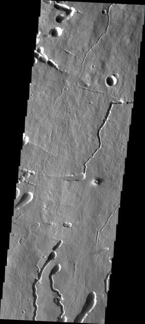NASA image: Investigating Mars: Pavonis Mons