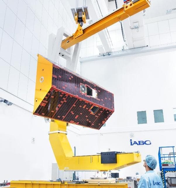 NASA image: GRACE Follow-On Assembly